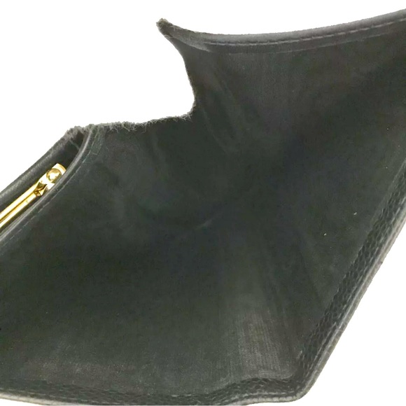 252 Chanel CC Logo Caviar Skin Long Bifold Wallet - Picture 6 of 9